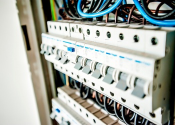 Mantención Eléctrica, conexionado y canalización