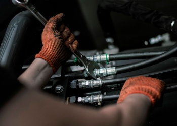 Servicio integral de mantenimiento y reparación de equipos hidráulicos y mecánicos